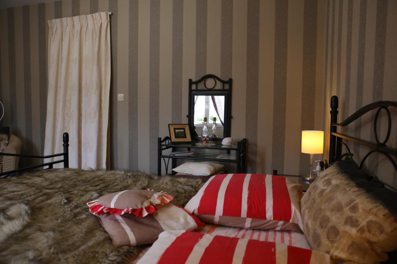 Bed and Breakfast Au Coeur Des Vignes Épernay Esterno foto